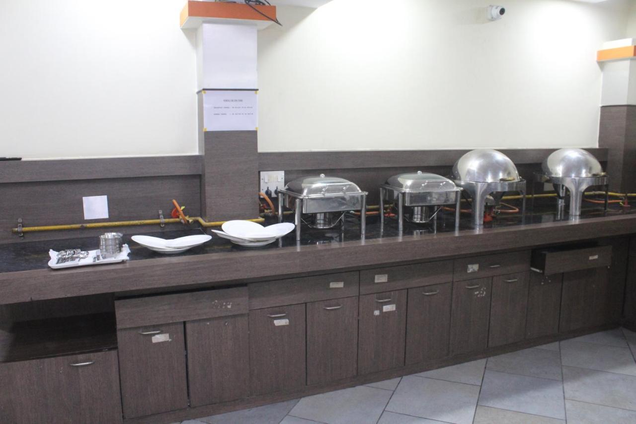 Boisar Hotel Western Court מראה חיצוני תמונה