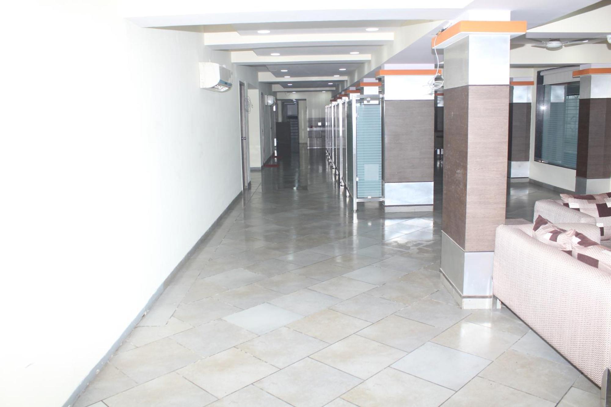 Boisar Hotel Western Court מראה חיצוני תמונה